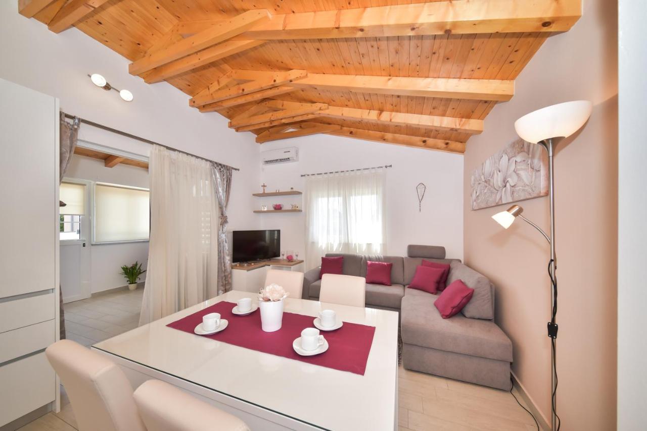 Apartment Irena ポセダリェ エクステリア 写真